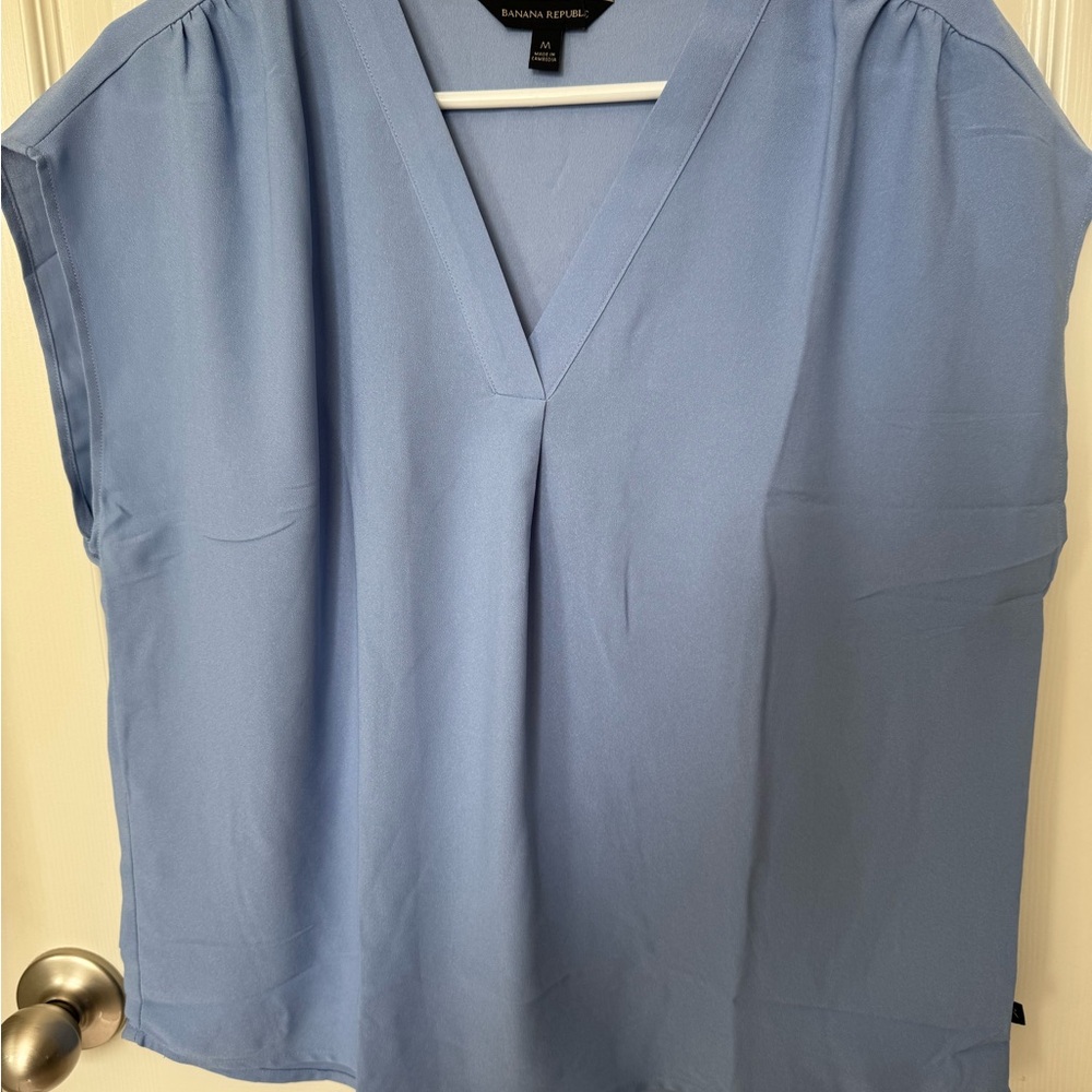 Banana Republic Women's Blue V-Neck Top